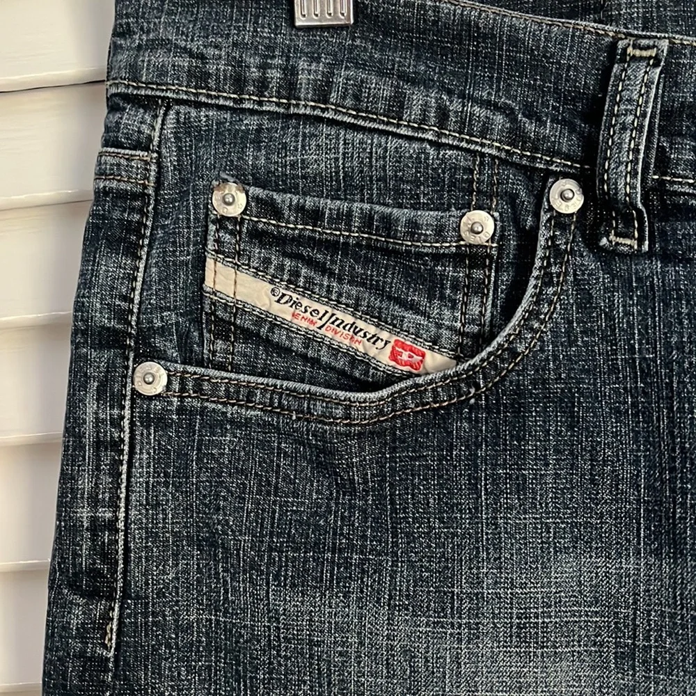 Y2K 90’s Vintage Diesel Jeans Kulter Crosshatch Stretch Denim wash 865 SHORT